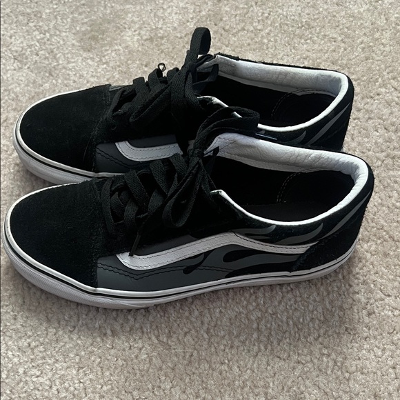 Vans - Picture 3 of 6